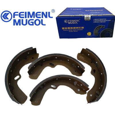 Buen precio Calzado de freno profesional K0402M para camiones ligeros JMC Kairui, que ofrece una respuesta de frenado suave, estable y eficiente. en línea