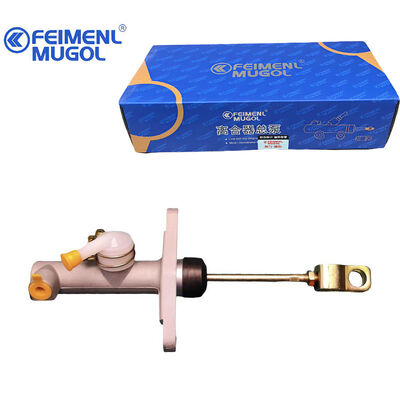 Buen precio La respuesta del cilindro principal del embrague de aluminio 8-97102438 para ISUZU 100P mejora la comodidad y el control de la conducción en línea