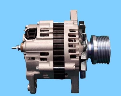 Buen precio Calidad de exportación 3701020I-P301 Alternador de precisión para camiones refrigerados ISUZU 700P. en línea
